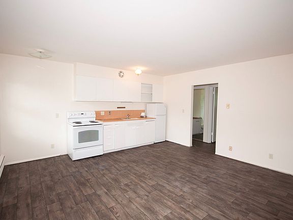 3rd image of 5006 S Genesee St #5008