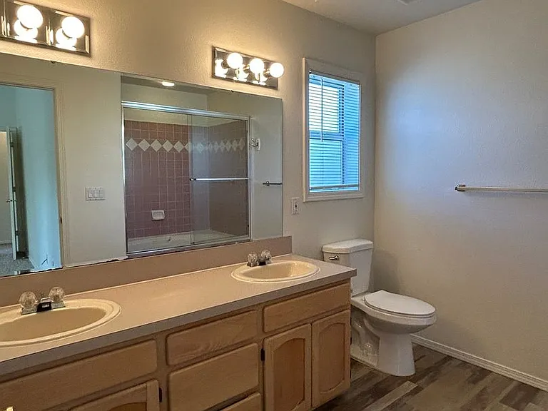 411 N Edgewood Ln — Photo 14