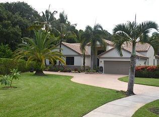 9461 Southern Orchard Rd N, Davie, FL 33328