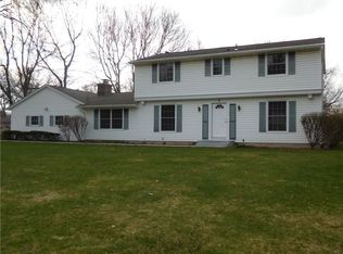 9 Ludlow Way, Penfield, NY 14526