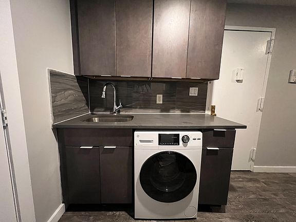 4th image of 137 E 110th St APT 3FW