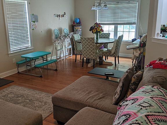 4th image of 4127 River Chase Dr