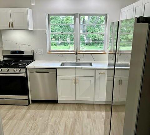 3rd image of 319 N Park Blvd