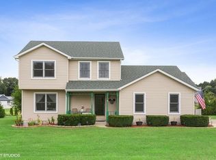 3082 N Morning Glory Ave, Rolling Prairie, IN 46371