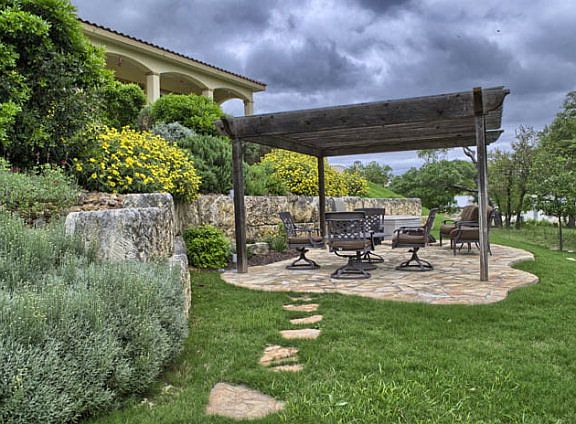 5th image of 3600 La Cumbre Dr