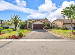 2323 NW 97th Ln, Coral Springs, FL 33065
