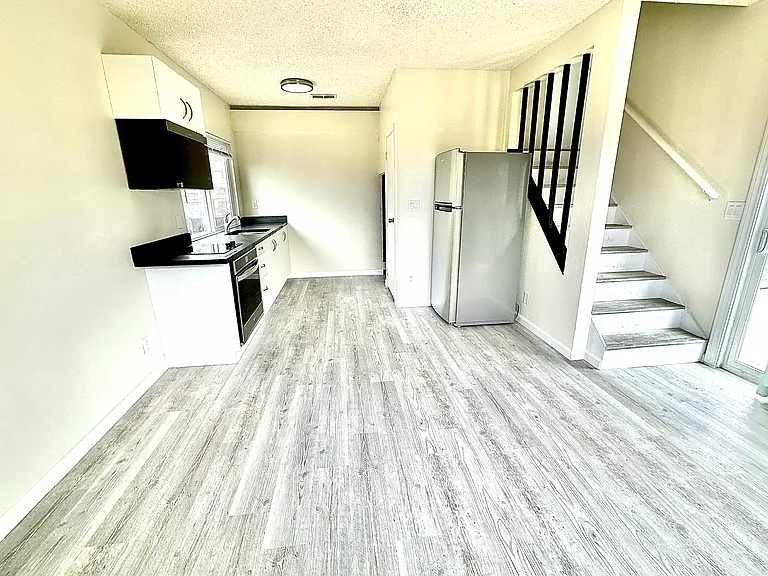171 Fleet St — Photo 5