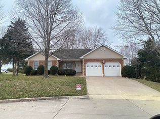 2900 Sunny Brook Ct, Jefferson City, MO 65109