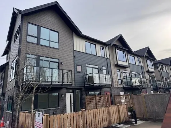 4337 Boundary Rd #14, Richmond, BC V6V 1T8