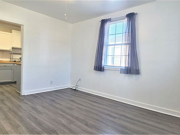 2nd image of 323 & 321 Carver St