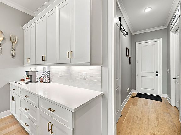 4th image of 108 Nate Ct