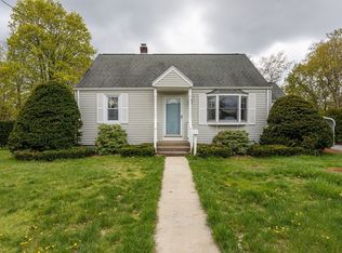 8 Forrest Rd, Northborough, MA 01532