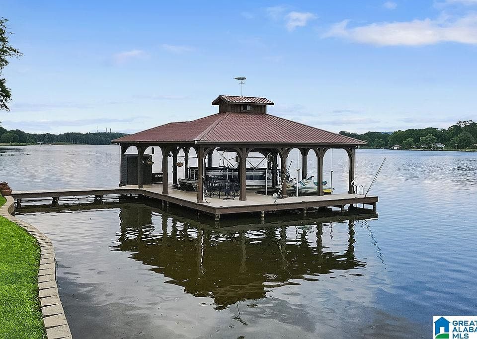 1st image of 134 Loon Dr