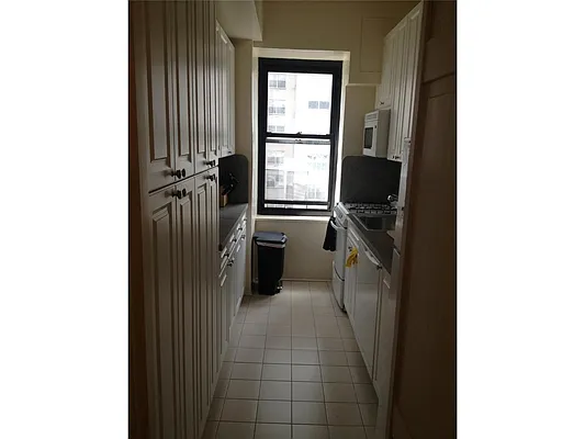 Rented by Douglas Elliman | media 5