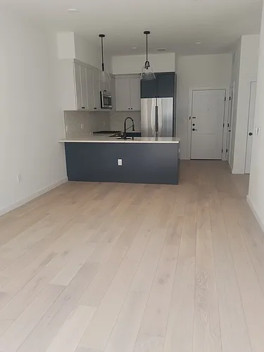425 3rd St #205 Photo 1