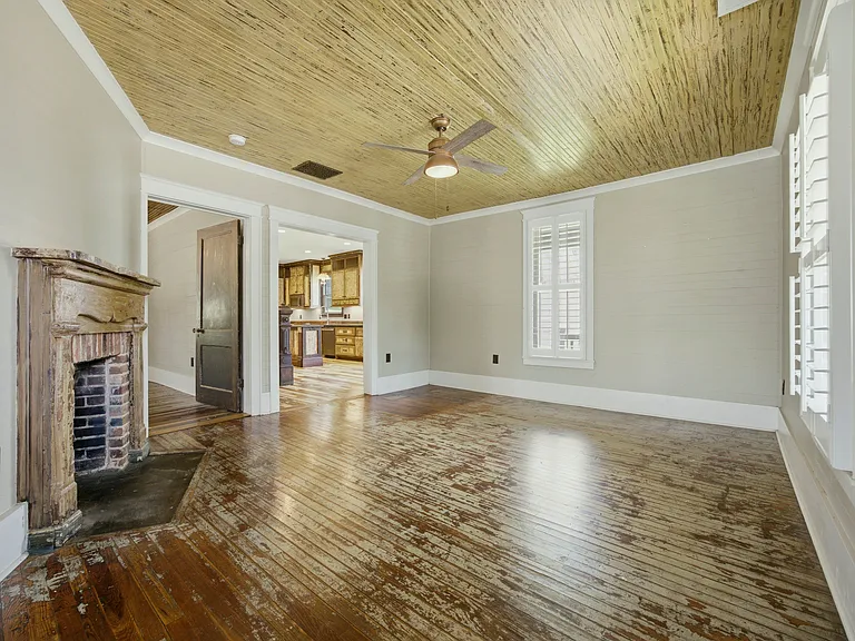 185 W Moreno St — Photo 10