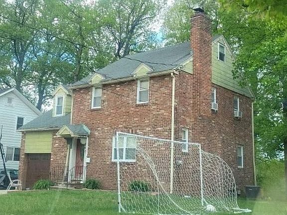 2nd image of 8 Hillcrest Ave