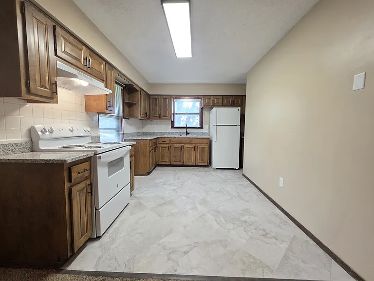 915 N Osage St — Photo 12