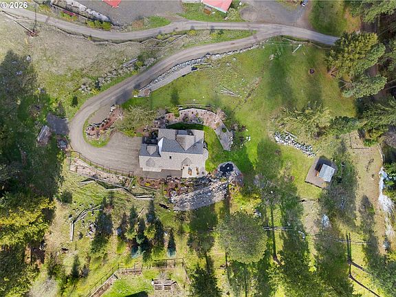 4th image of 62730 Hurricane Creek Rd