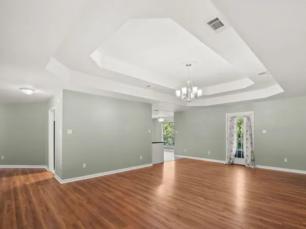 212 Section Line Rd, Leesville, LA 71446