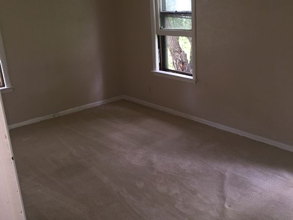 4th image of 2408 W Antoinette St