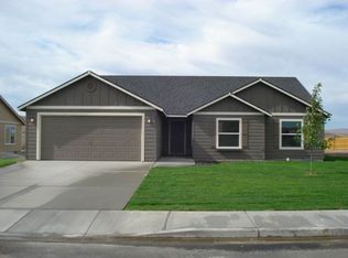 2441 Hickory Dr, West Richland, WA 99353