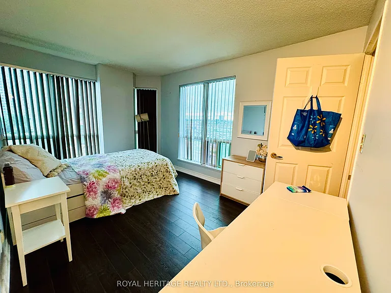 8 Lee Centre Dr #613 — Photo 5