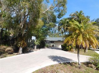 4326 Berkshire Dr, Sarasota, FL 34241