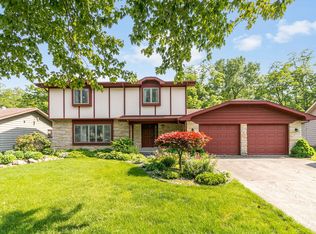 1121 Cheyenne Dr, Crown Point, IN 46307