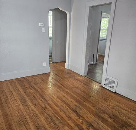 3rd image of 15909 Woodingham Dr