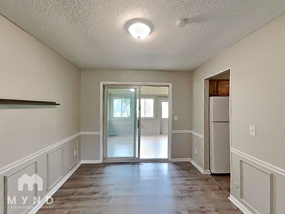5th image of 6659 Rosetree Dr