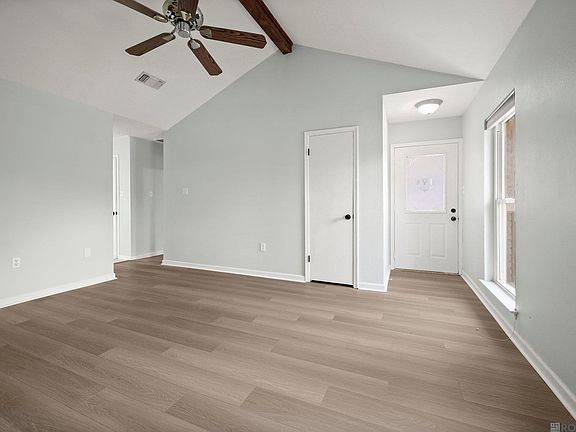 5th image of 13431 Country Meadow Ave