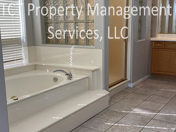 5th image of 13515 E Sorrel Ln