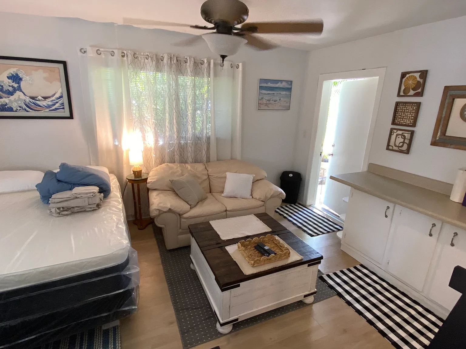 Studio, 270 sqft, $1,100 — Photo 1
