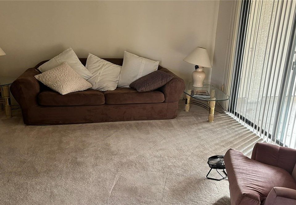 2nd image of 4805 Nara Vista Way Unit 202