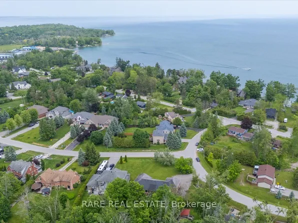 3618 Linda St, Innisfil, ON L9S 2L3