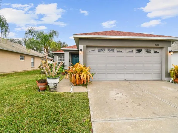 7400 Spandrell Dr, Wesley Chapel, FL 33545