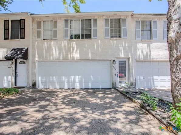 204 Westwood St APT B, Victoria, TX 77901