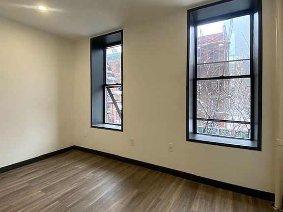 3rd image of 439 W 46th St APT 2B