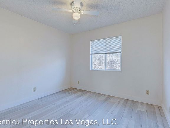 5th image of 457 Hunter Dr APT 4
