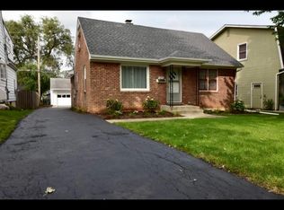 1015 N Main St, Naperville, IL 60563