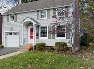 212 Hopkins Pl, Longmeadow, MA 01106