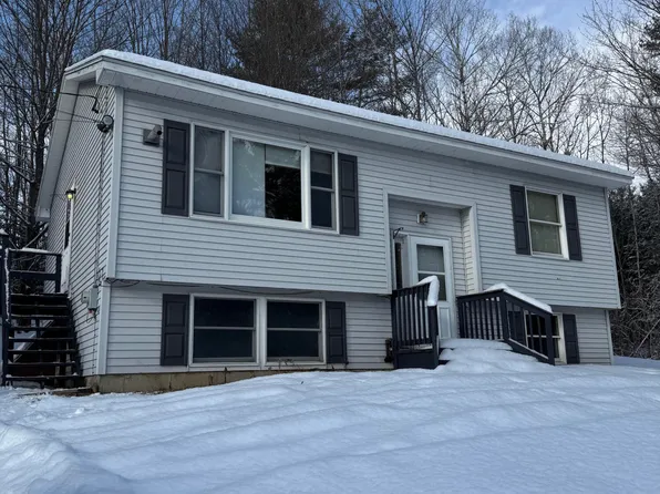 807 Middle Road, Skowhegan, ME 04976