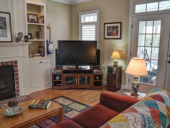 5th image of 6715 Finian Drive