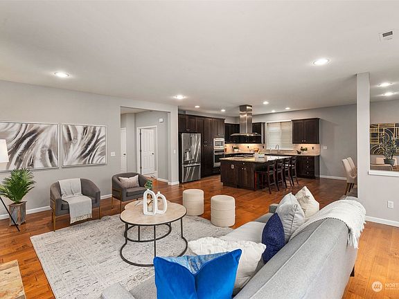 4th image of 13930 45th Drive SE