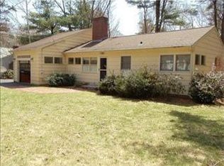 9 Spring St, Norfolk, MA 02056