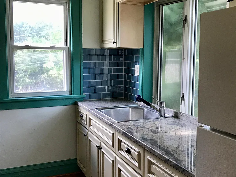 6607 Poplar Ave — Photo 17