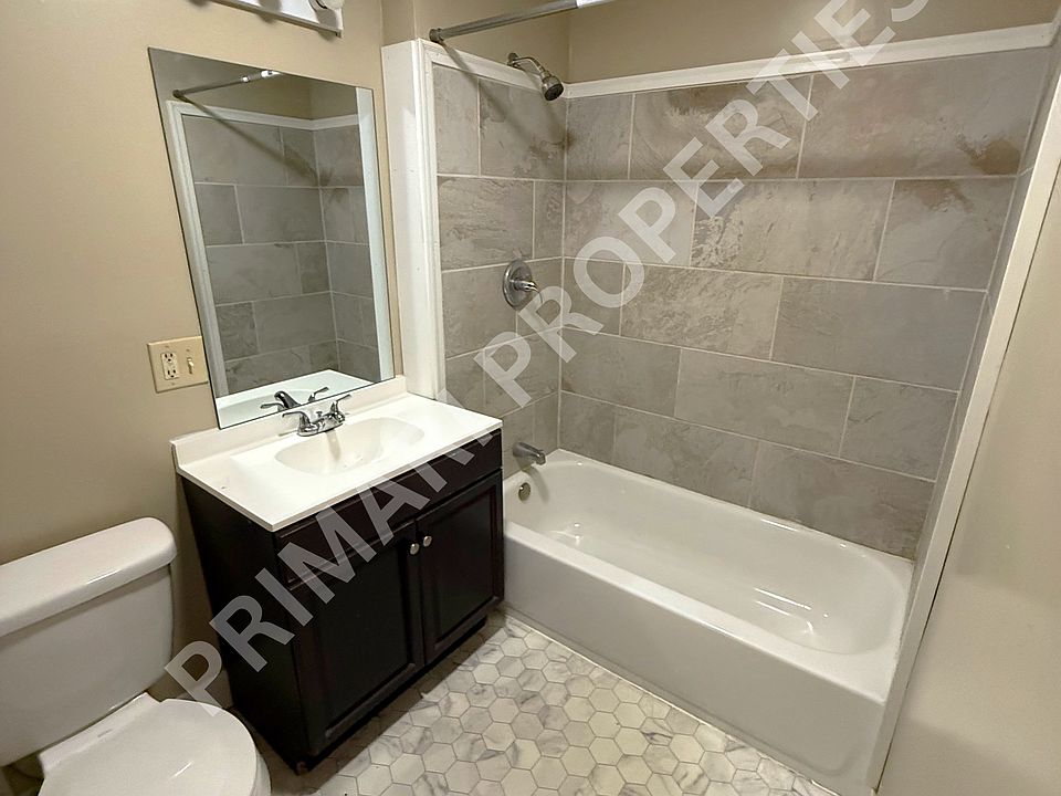 1st image of 237-39 Palmer Ave #239