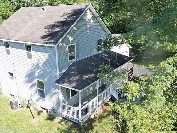 3rd image of 3 Middleborough Ct