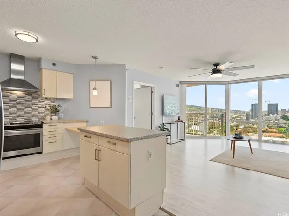 801 S King St APT 2701, Honolulu, HI 96813